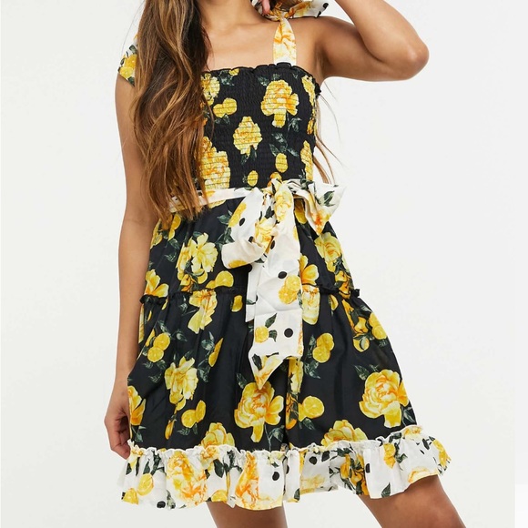 River Island Dresses & Skirts - River Island Floral Dress